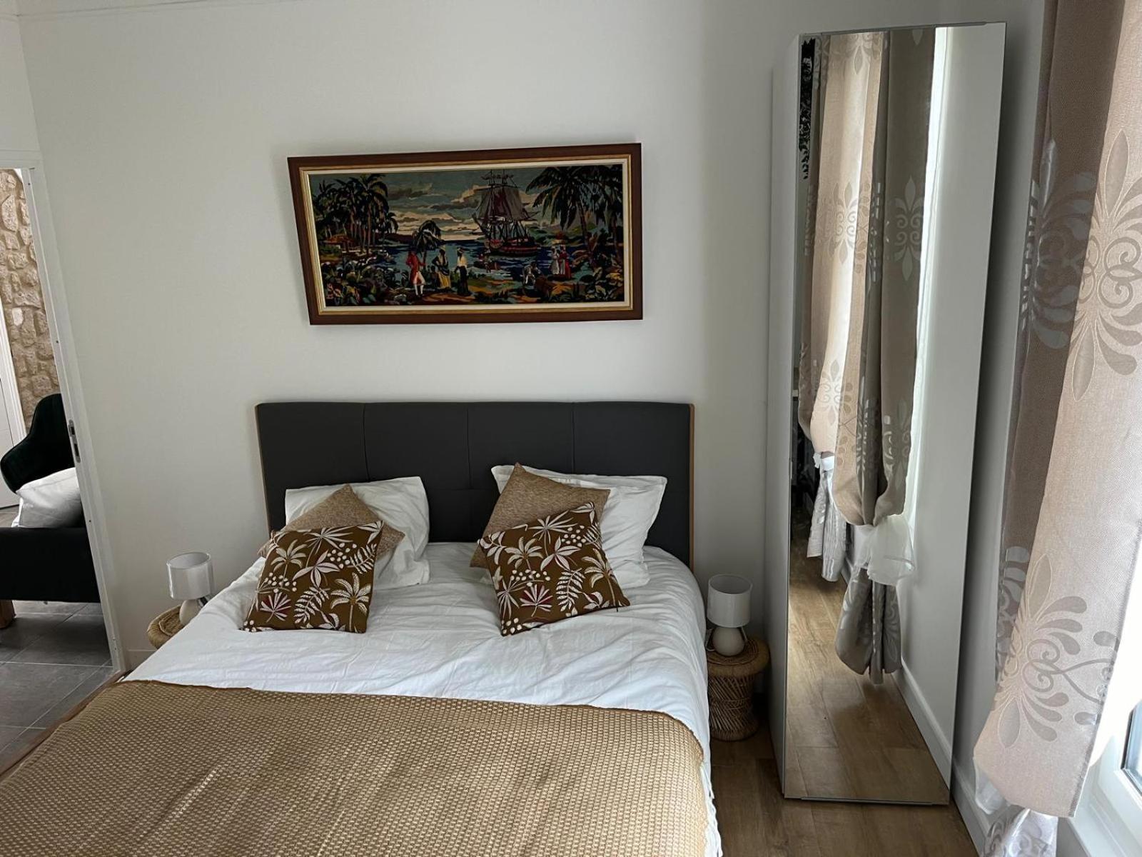 Chambre Tout Confort Hotel Limay Bagian luar foto